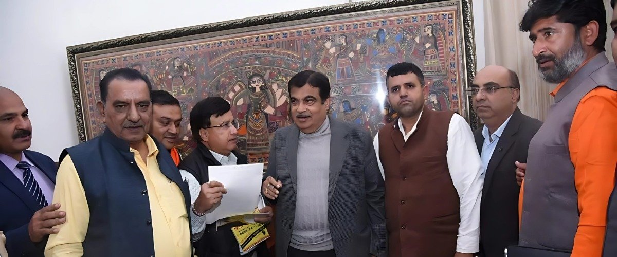 WhatsApp Image 2024-12-05 at 2.41.56 PM (2)